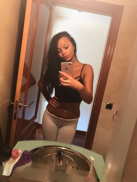 Bozkurt Çevresinde 5 Yıldızlı Otel Servisi Escort Seda